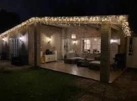 Bungalow between Amsterdam and Haarlem with sauna