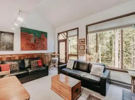 Snowater Condo 57 - A Great 2-Story Family Condo That Sleeps 6