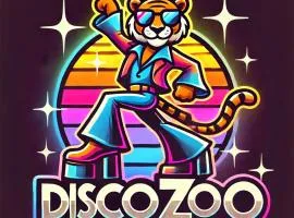 DISCO ZOO Bar & Hostel