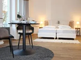 Gästehaus Friedrichstraße - Geräumiges Zimmer mit eigenem Bad