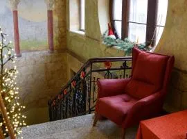 Salomes Guest Room