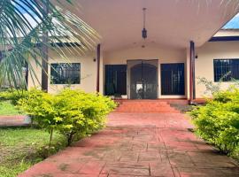 Casa Bella, hotel with parking in Esquipulas