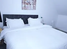 2 Double Bedroom House