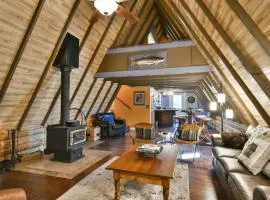 Spruce Creek Lodge: Classic A-Frame Mountain Retreat