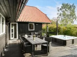 Cozy Home In Juelsminde With Sauna
