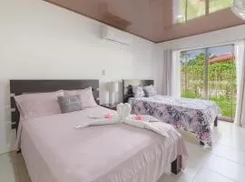 Rio Celeste Birds Garden Apartment, Comodidad y Aire Acondicionado