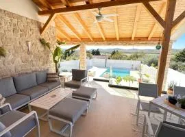 Villa MM Stankovci with heated pool, sauna, jacuzzi