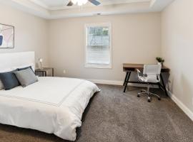 Biltmore Luxury 1513 #8 Townhomes L 2bd 2 Bth, hotel in Clarksville