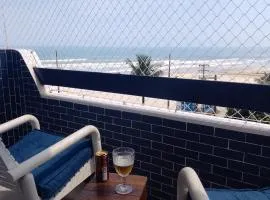 Apê todo Reformado de Frente pro Mar