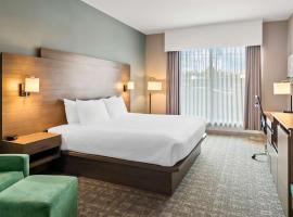 Best Western Plus Pitt Meadows Inn & Suites, khách sạn ở Pitt Meadows