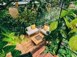 Sesatha waters edge villa