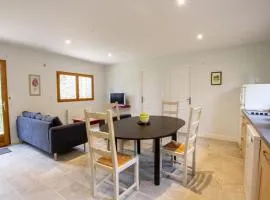 Chalet rustique avec terrasse et WiFi au cœur du Périgord Noir - FR-1-616-387