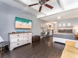 Beautiful Kihei Hideaway Studio Across the Beach LSV02