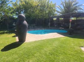 Opiepad Guesthouse, hotel u gradu Colesberg