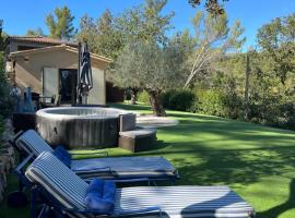 Maisonnette climatisée, hotel v Aix-en-Provence