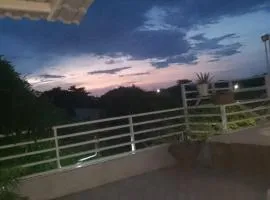 Hotel Cra17a21a avenida 22 cerca a escenario deportivos iglesias y clinicas