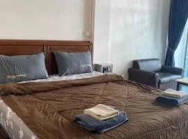 Sorot Darika Jomtien Beach