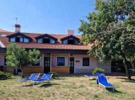 Bajta Fattoria Carsica, casa de campo em Baita