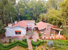 amã Stays & Trails Lotus Dhauj , Haryana, hotel in Faridabad