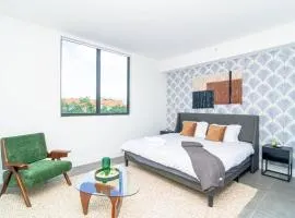 Miami 1BR New Oasis with King Bed Near Brickell & Marlins Park