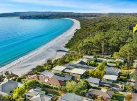 Hyams Beach Haven, Hyams Beach
