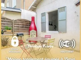 Maison cosy avec terrasse à 15 minutes de Lyon et WIFI