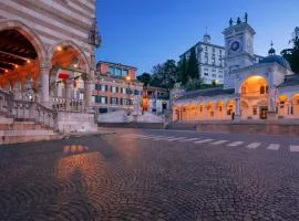 Ampio Trilocale a Udine Centro
