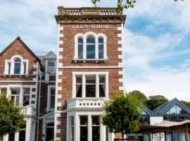 Glen Mhor Hotel at Uile-bheist 'Brewstillery'
