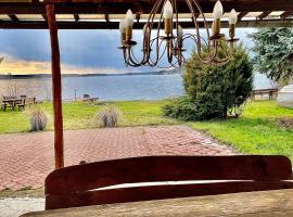 Dom Nad Brzegiem Jeziora