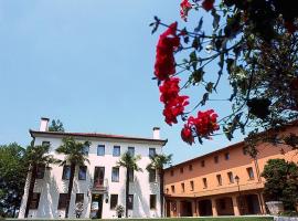 Hotel Dall'Ongaro, hotel v destinaci Ghirano