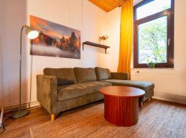 Das blaue Türchen - Wohnung mit Beamer und Kicker, ξενοδοχείο στο Μπρέμερχαφεν