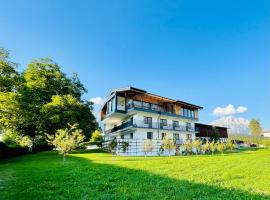 Ferienwohnungen Lukaserhof, hotel v destinaci Mieming