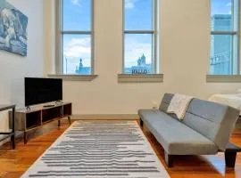 Bright and Modern Studio in Louisville # 307