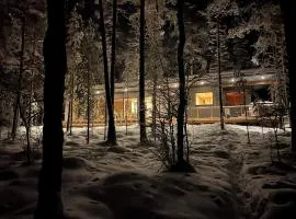 A unique lakeside cottage