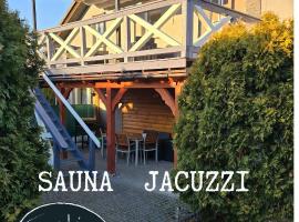 Słoneczna Idylla - Nad Zalewem k Karpacza SAUNA JACUZZI, vila v destinaci Podgórzyn