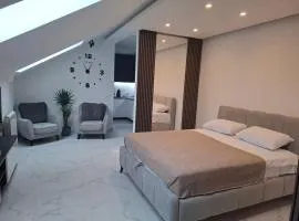 Stef Lux Apartments