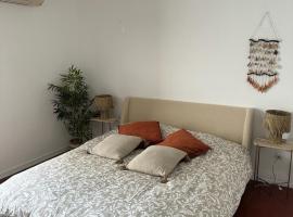 Casa Burguesa, hotel in Carvoeiro