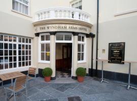 The Wyndham Arms-Wetherspoon, hotel Bridgendben