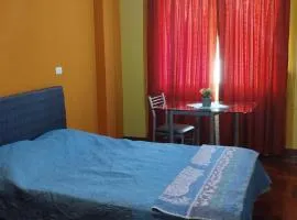 Habitación privada, TV y WIFI cerca a Barranco - H2