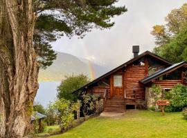 Cabañas Villa Labrador con costa de lago, lodge in San Carlos de Bariloche