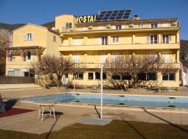 Hotel Del Llac: Coll de Nargó şehrinde bir otel
