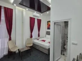 Authentic Belgrade Centre - 4 Luxury Suites in One Space, Paid Parking on-site, Mandatory Reservation