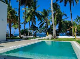 Villa Shepherd Zanzibar - LUXURY BEACH FRONT - KIWENGWA, hotel v destinaci Kumba Urembo