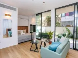 Luxury Garden Studio Apartment 3