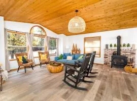 Lovely Home in Pollock Pines with Hot Tub