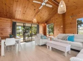 Bream Bay Sands - Ruakaka Holiday Home