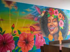 La Trini – hotel w mieście Aguazul