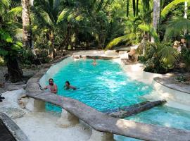 Cabaña Zapote en Rancho Los Jaguares Jungle Retreat Tulum, kemp v destinaci Tulum