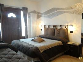 La Casa Del Grillo 1, отель типа «постель и завтрак» в Аосте