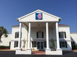 Motel 6-Brunswick, GA, viešbutis mieste Bransvikas
